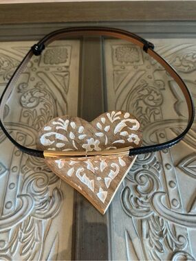 Belt in Black with Gold Accent